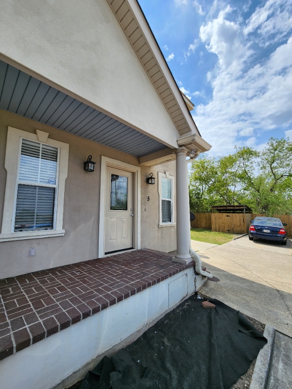 4706 Pontchartrain Dr in Slidell, LA - Building Photo - Building Photo