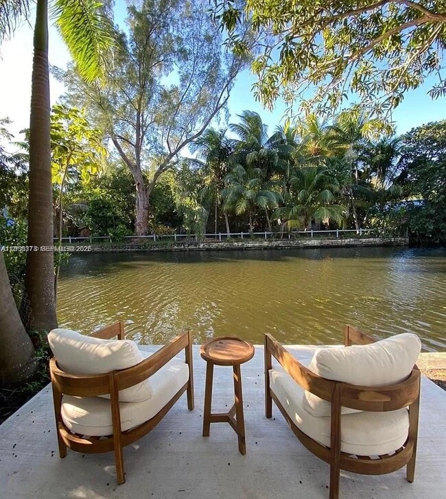 256 NE 85th St in El Portal, FL - Building Photo - Building Photo