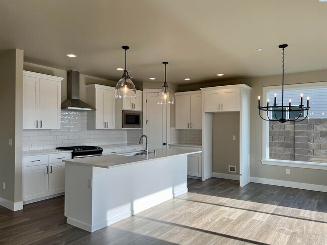 4369 Lolo Wy in Richland, WA - Building Photo - Building Photo