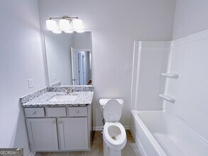 2582 Mls Cmn Dr in Decatur, GA - Building Photo - Building Photo