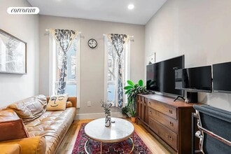 85 Eagle St in Brooklyn, NY - Building Photo - Building Photo