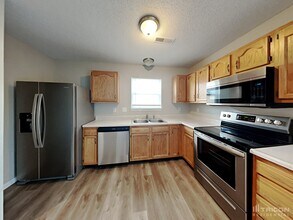 6642 Southern Ridge Dr in Indianapolis, IN - Building Photo - Building Photo