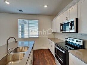 6142 W Calle Bilboa in Tucson, AZ - Building Photo - Building Photo