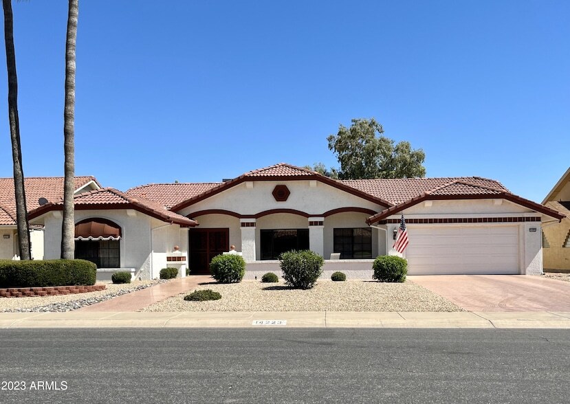 14223 W White Rock Dr in Sun City West, AZ - Building Photo