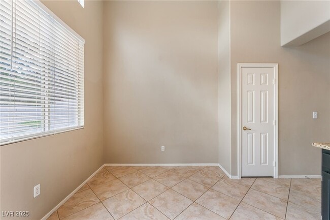 property at 912 Siena Hills Ln