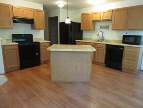5157 Monarch Blvd in Mount Vernon, WA - Building Photo - Building Photo