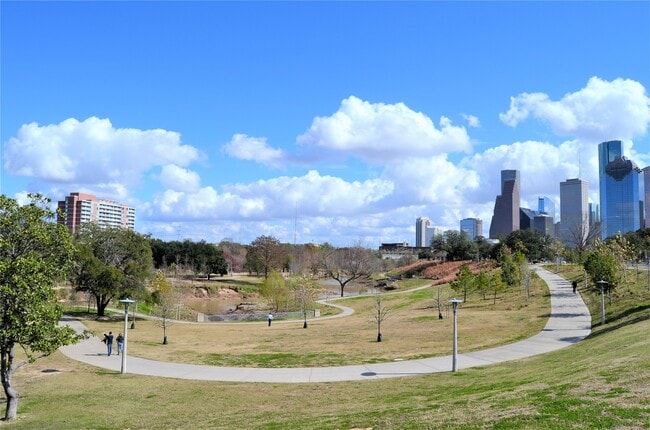 property at 1902 Coulcrest Dr