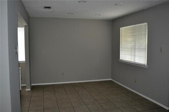 8904 Curlew Dr in Austin, TX - Building Photo - Building Photo