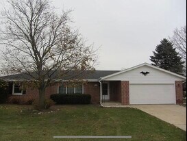 W210N16682 Western Ave in Jackson, WI - Building Photo