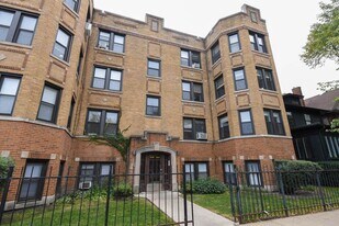 1417 W Hutchinson St, Unit 2 in Chicago, IL - Building Photo