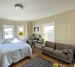 5 Bickford Ave, Unit 6-3 in Boston, MA - Foto de edificio - Building Photo