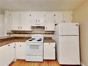 1289 Knoll Ct NW in Conyers, GA - Building Photo - Building Photo