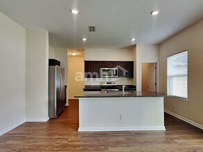 11510 Bryce Canyon Ln in Gibsonton, FL - Building Photo - Building Photo