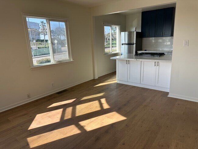 436 Rosecrans Ave, Unit A in Manhattan Beach, CA - Building Photo - Building Photo