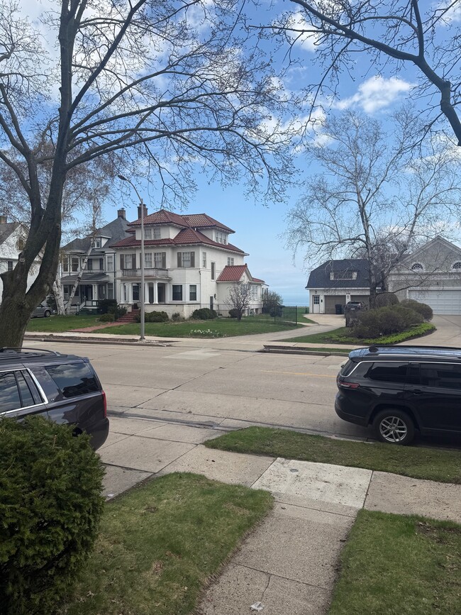 property at 1722 Wisconsin Ave