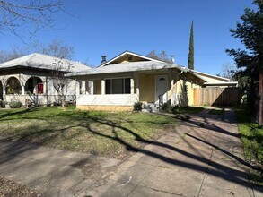 45 W 26th St in Merced, CA - Building Photo - Building Photo