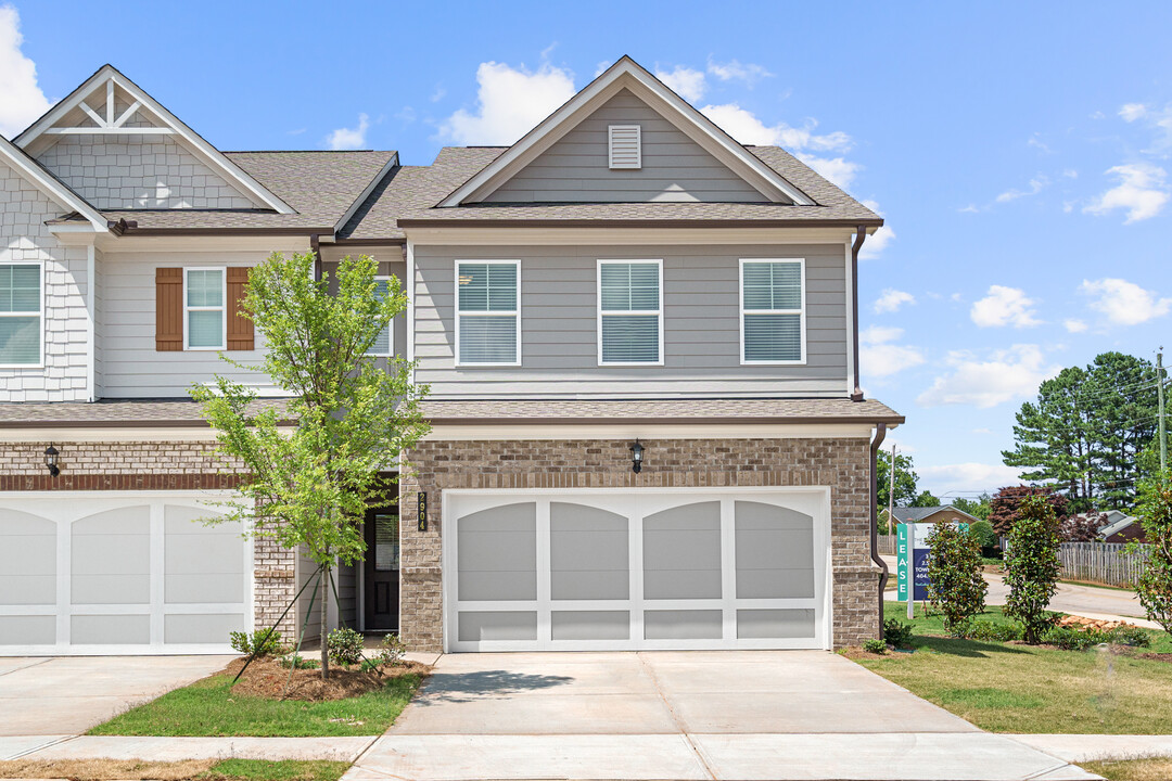 The Collection Flowerwood in Gainesville, GA - Foto de edificio