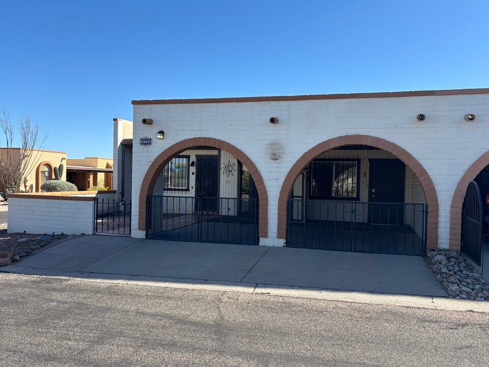 3064 Calle Pueblo in Green Valley, AZ - Building Photo