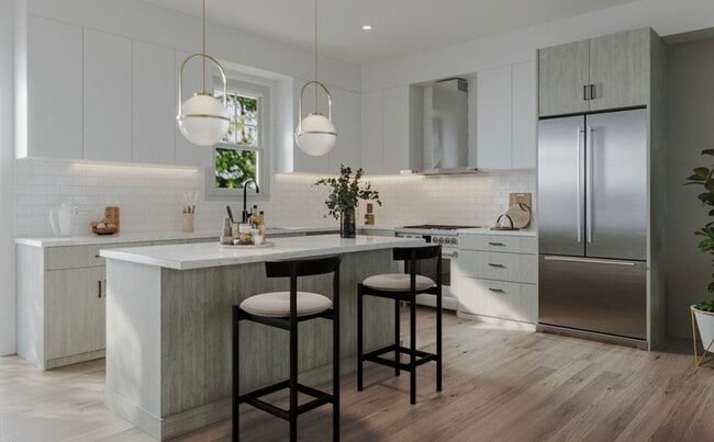 1305 Hyde Park Ave, Unit 211, Unit 211