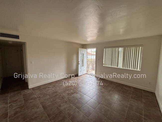 4347 E Bellevue St in Tucson, AZ - Building Photo - Building Photo