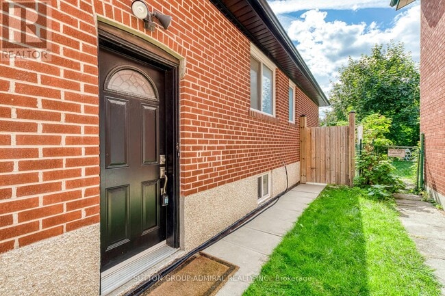 69 Norgrove Crescent in Toronto, ON - Building Photo - Building Photo