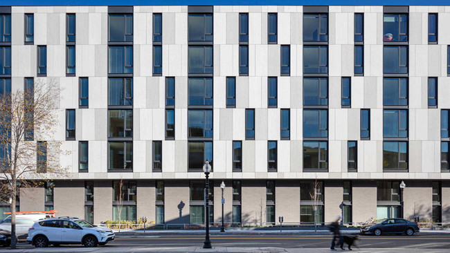 Girard in Boston, MA - Foto de edificio - Building Photo