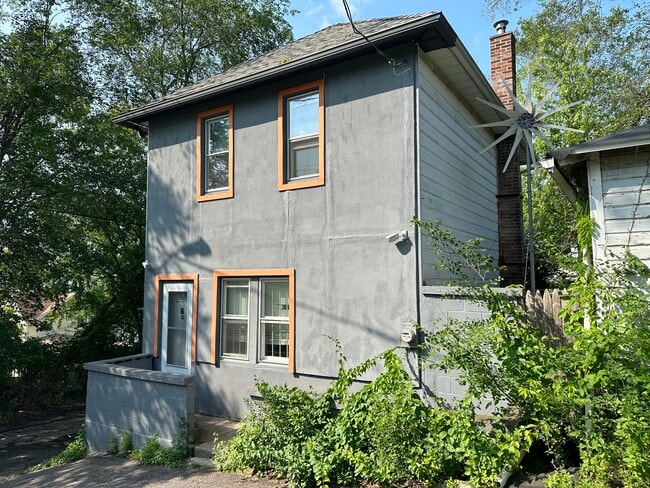 property at 714 Brook St