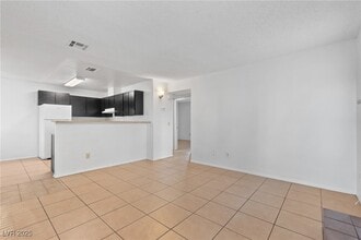 4651 Amberleigh Ln in Las Vegas, NV - Building Photo - Building Photo
