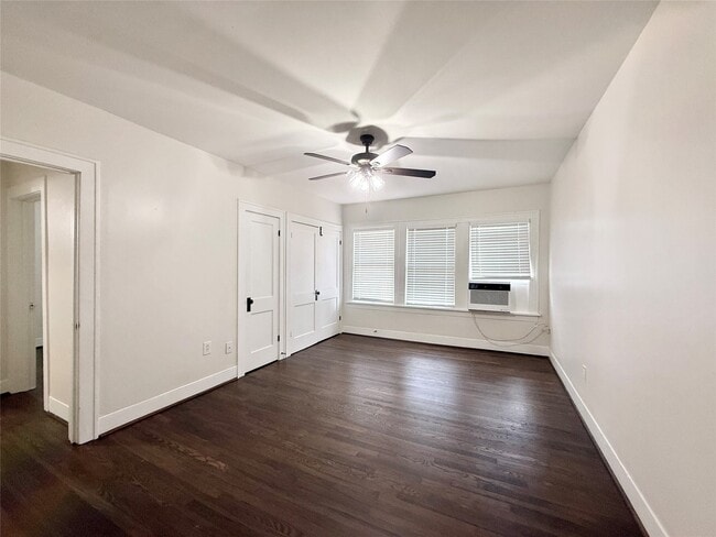 1136 Berthea St in Houston, TX - Building Photo - Building Photo