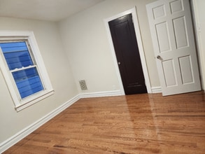 80-25 Woodhaven Blvd in Queens, NY - Building Photo - Building Photo