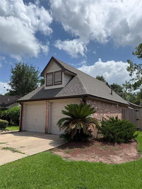 4827 Sunshine Dr in Sugar Land, TX - Building Photo