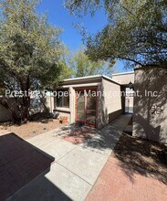 4460 E Dianthus Pl in Tucson, AZ - Building Photo - Building Photo