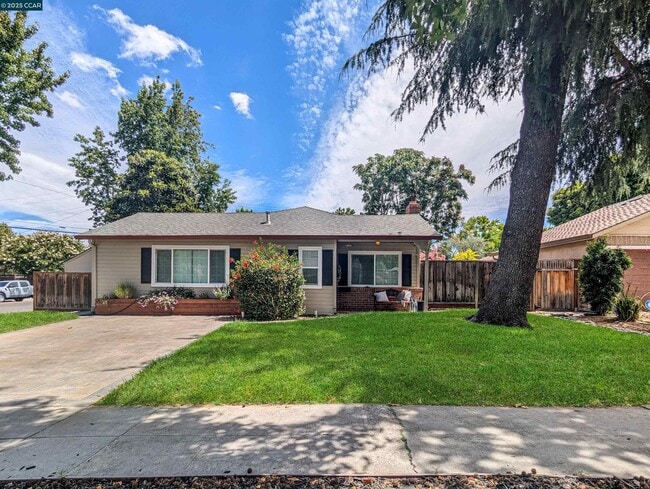 property at 1906 Coastland Ave