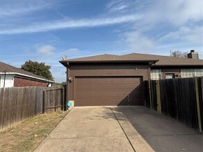 1041 Disraeli Cir in Pflugerville, TX - Building Photo - Building Photo