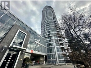 151 Village Green Square in Toronto, ON - Building Photo - Building Photo
