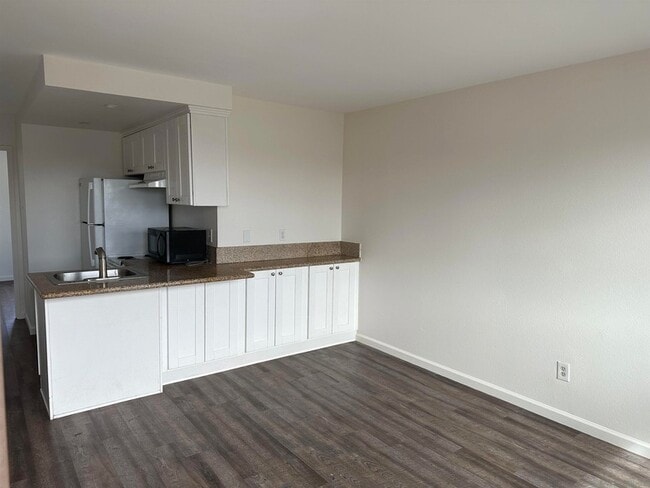3844 Swift Ave, Unit 7 in San Diego, CA - Building Photo - Building Photo
