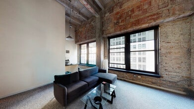 20 N State St, Unit 1005 in Chicago, IL - Foto de edificio - Building Photo