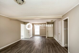 2999 Morningview Dr in Memphis, TN - Foto de edificio - Building Photo