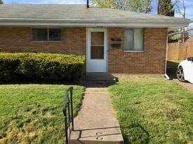 426 Kling Dr, Unit B in Dayton, OH - Building Photo