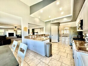 12768 N Lantern Way in Oro Valley, AZ - Building Photo - Building Photo