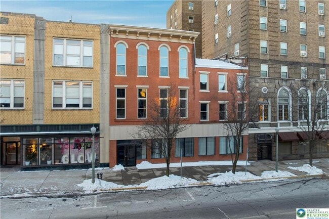 property at 109 S Centre St