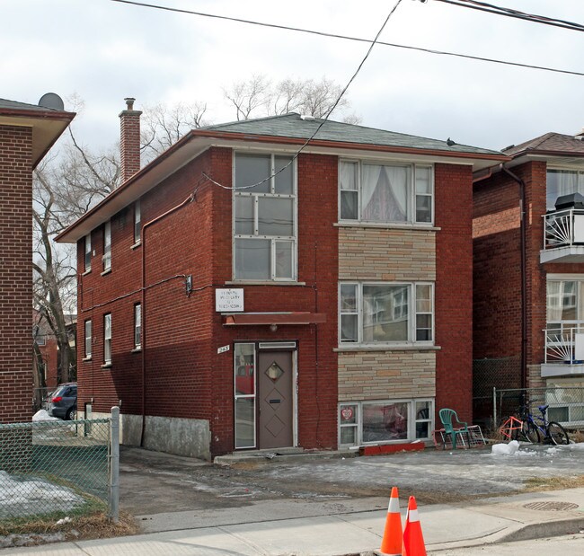 243 Melrose St in Toronto, ON - Building Photo - Primary Photo