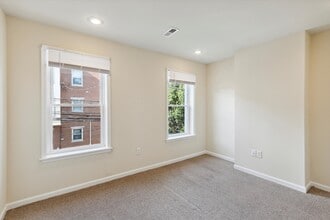 1804 W Montgomery Ave in Philadelphia, PA - Foto de edificio - Building Photo