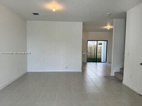 269 SW 159th Ln in Pembroke Pines, FL - Building Photo - Building Photo