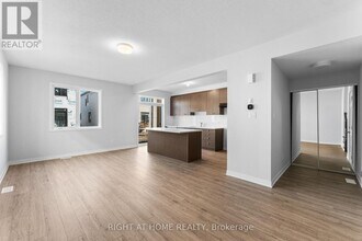 717 Tincture Pl in Ottawa, ON - Building Photo - Building Photo