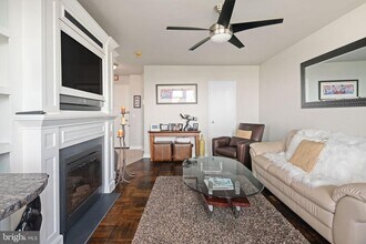 2601 Pennsylvania Ave in Philadelphia, PA - Building Photo - Building Photo