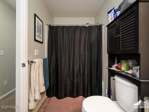 8512 Boundary Ave in Anchorage, AK - Building Photo - Building Photo