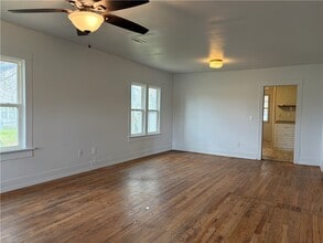 2255 E Huntsville Rd in Fayetteville, AR - Building Photo - Building Photo