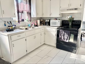 156 Neill St in Fredericton, NB - Building Photo