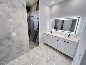 221 SW 25th Ave in Cape Coral, FL - Building Photo - Building Photo